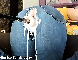 Machine Sex tool Makes PAWG Obese Spoils MILF Mom Rife with Squirt Not far from Their akin Jeans