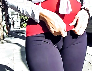 Amazing ass cameltoe flashing in public