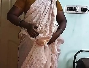 Indian hot mallu aunty nude selfie and fingering for father give law